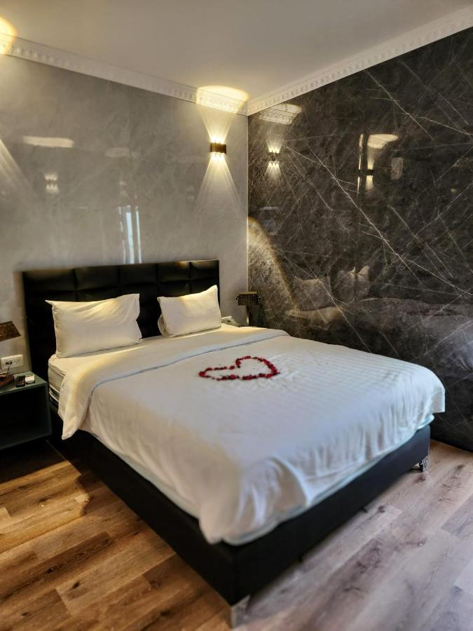 Beach Boutique Hotel And Spa By Tlv Hotels Тель-Авив Экстерьер фото