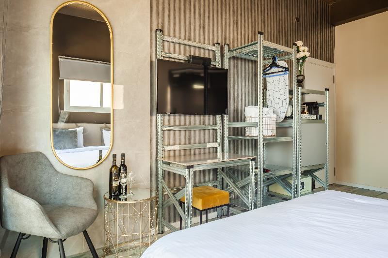 Beach Boutique Hotel And Spa By Tlv Hotels Тель-Авив Экстерьер фото